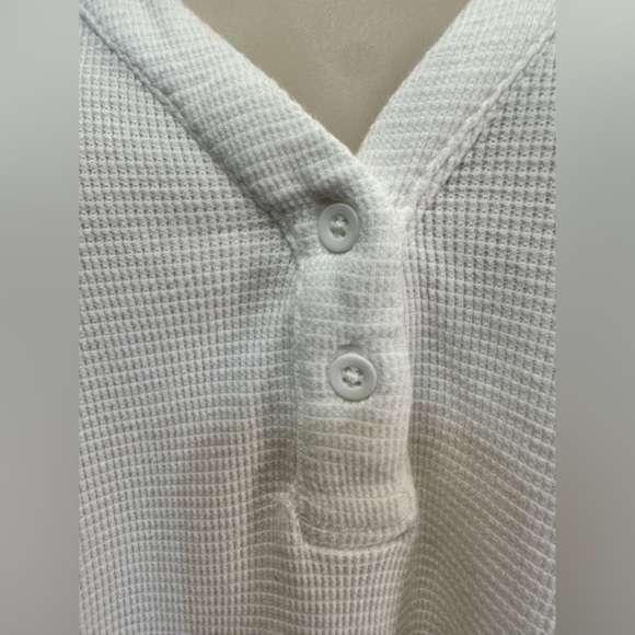 Monrow Baby Thermal Henley T-Shirt - Picture 8 of 11